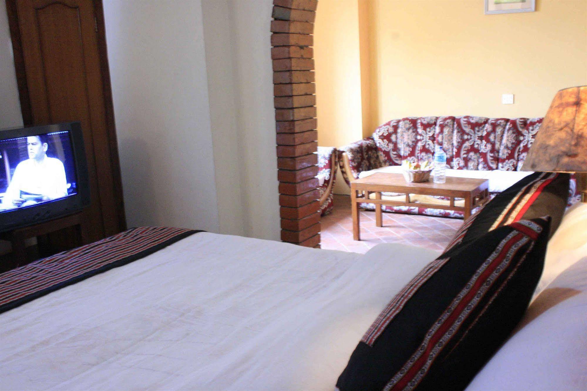 Heritage Home Hotel And Guest House Katmandú Exterior foto