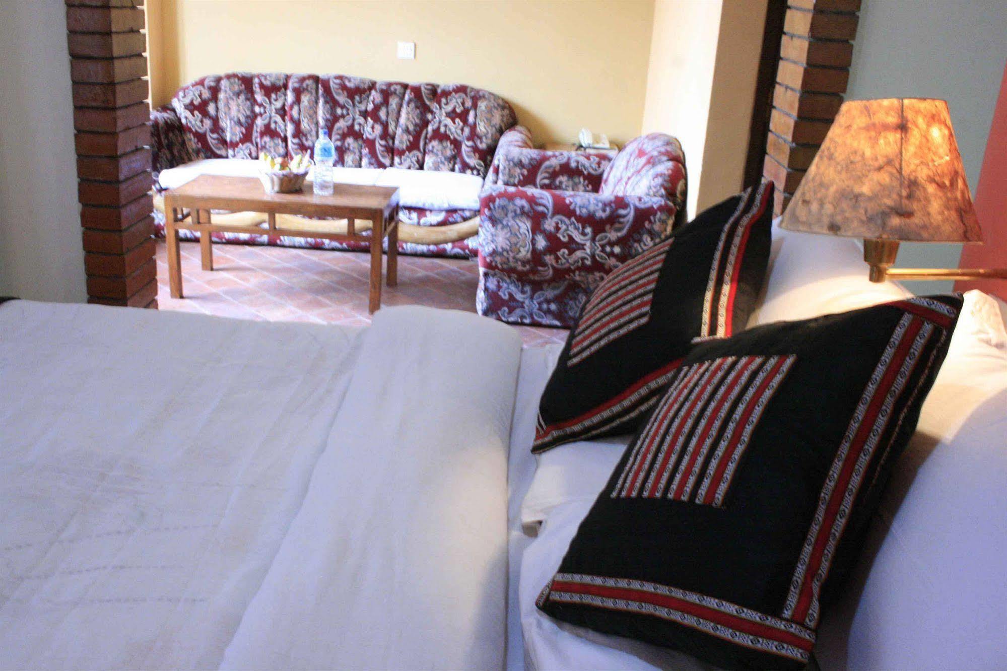 Heritage Home Hotel And Guest House Katmandú Exterior foto