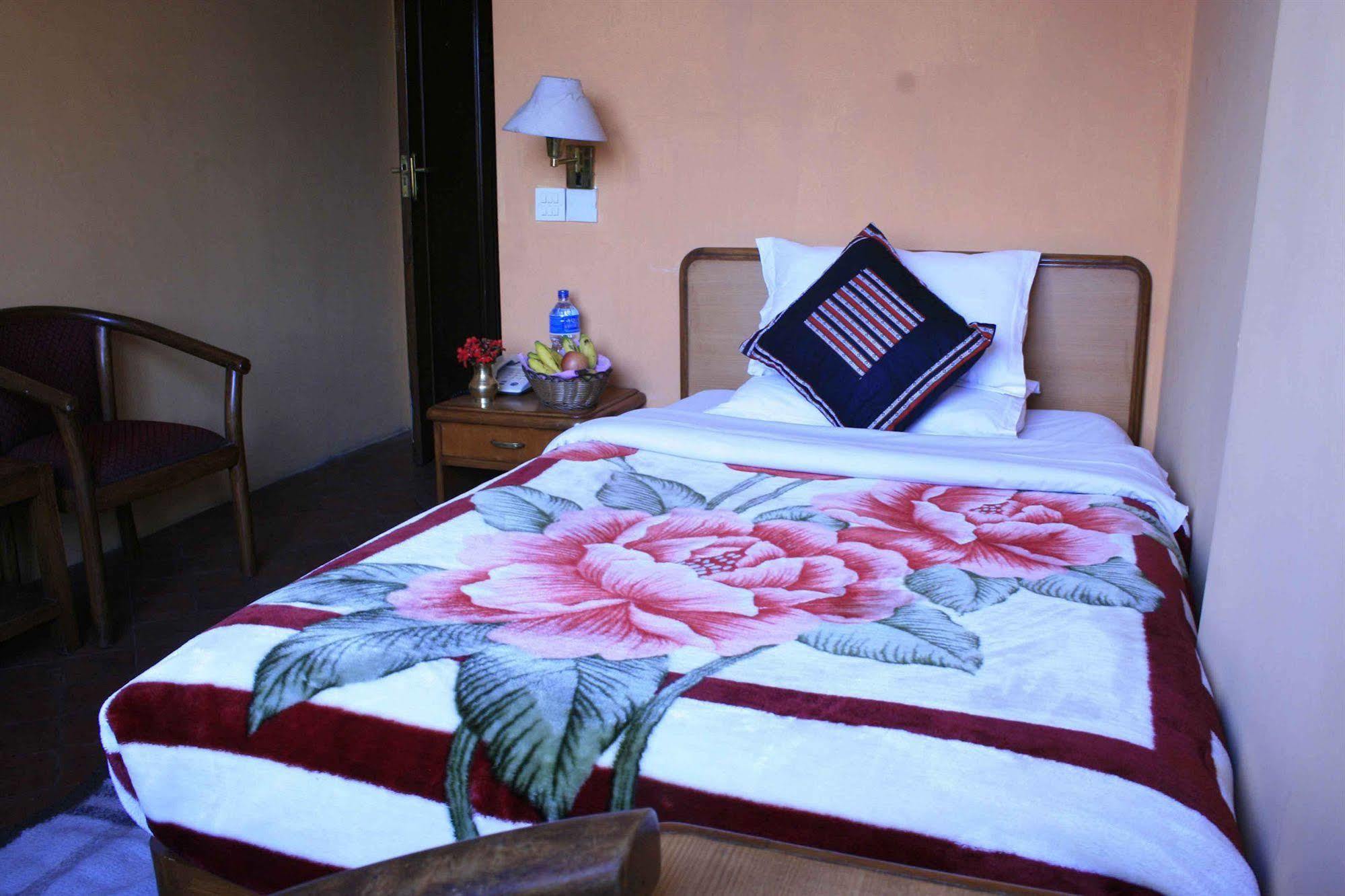 Heritage Home Hotel And Guest House Katmandú Exterior foto